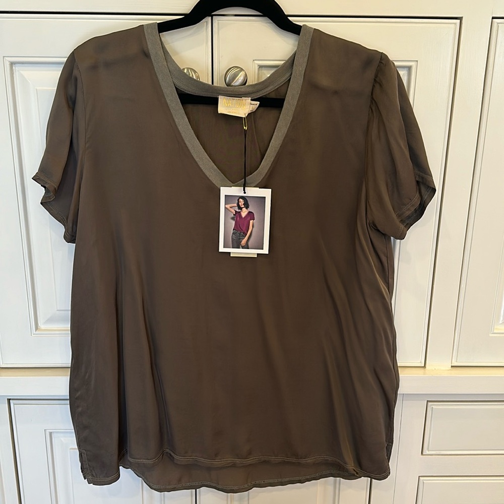 Olive green short sleeve top-NWT